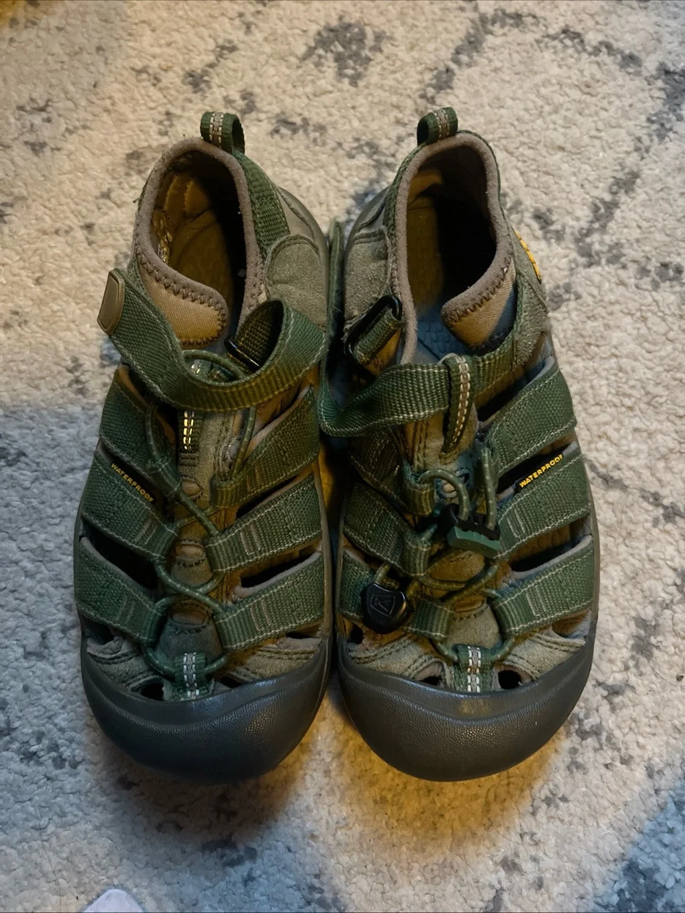 KEEN Kids Green Closed-Toe Outdoor Sandals